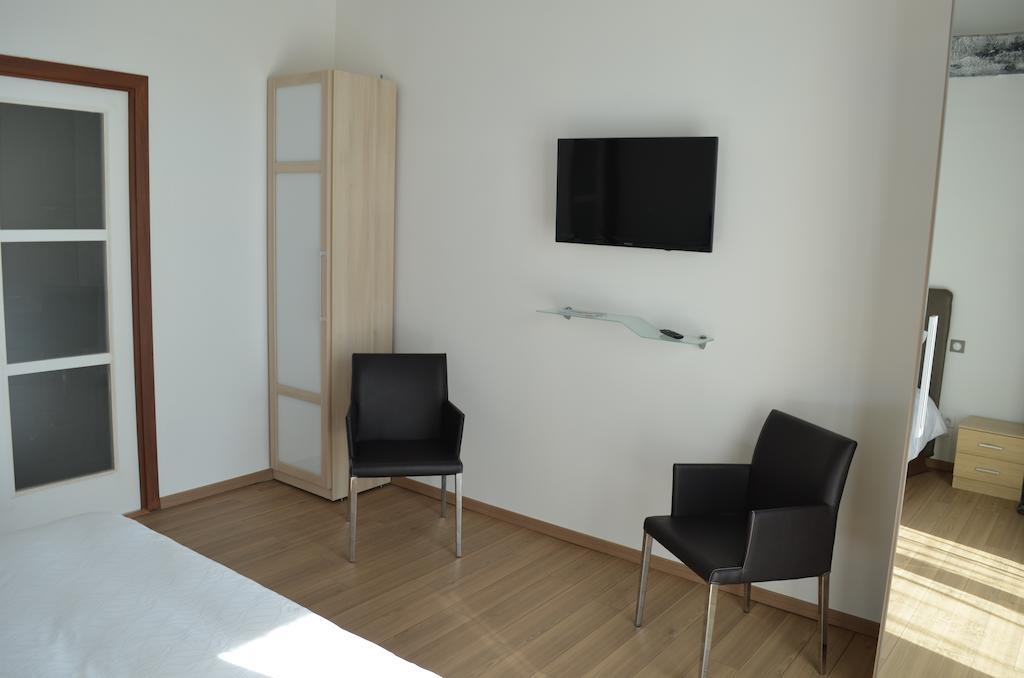 La Petite Ecole Bed & Breakfast Marciac Ruang foto